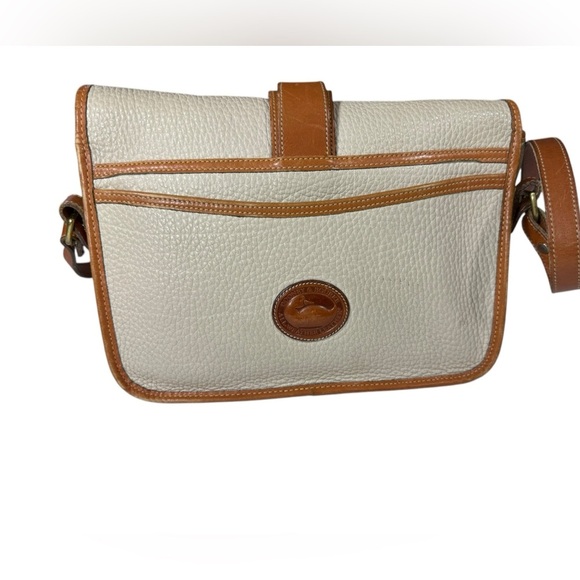 Dooney & Bourke Equestrian R56 Binocular Handbag Vintage Bone/Tan - Picture 2 of 16